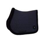 Czarny czaprak ujeżdżeniowy z prostym, sportowym fasonem