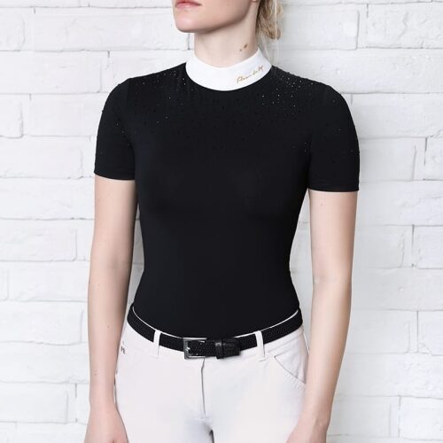 Czarna koszulka z białą stójką i delikatnym zdobieniem