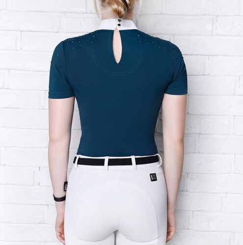 Petrolowa koszulka z krótkim rękawem i wycięciem na plecach